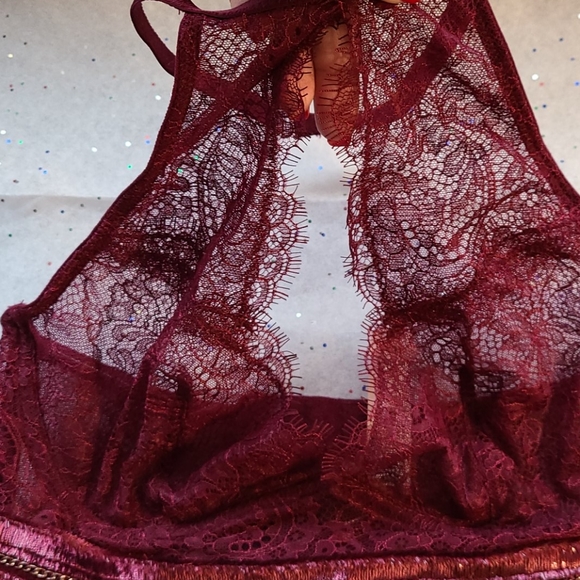 BUY 1 GET 1 FREE VICTORIA SECRET VERY SEXY BRA - Picture 5 of 11